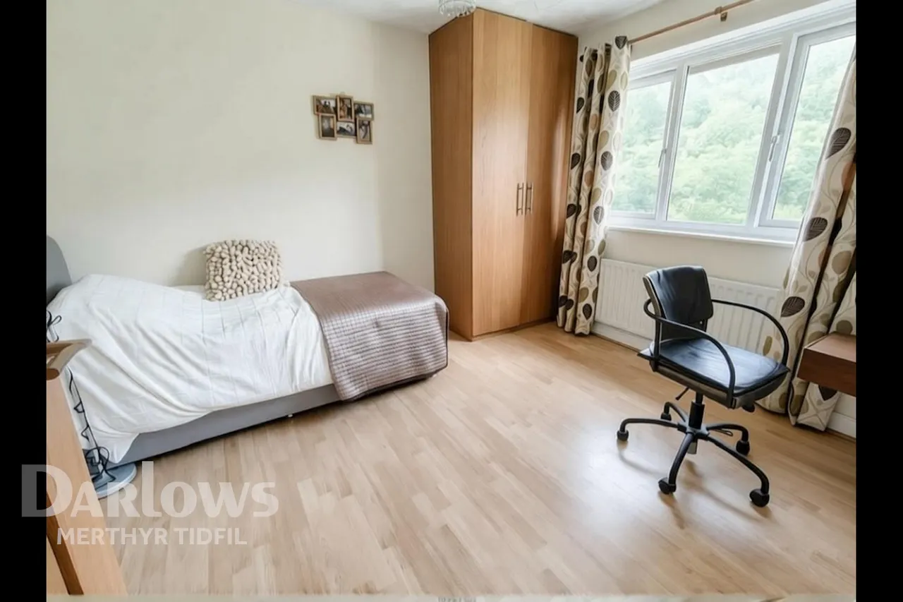 Commercial Street, Treharris, photo 24
