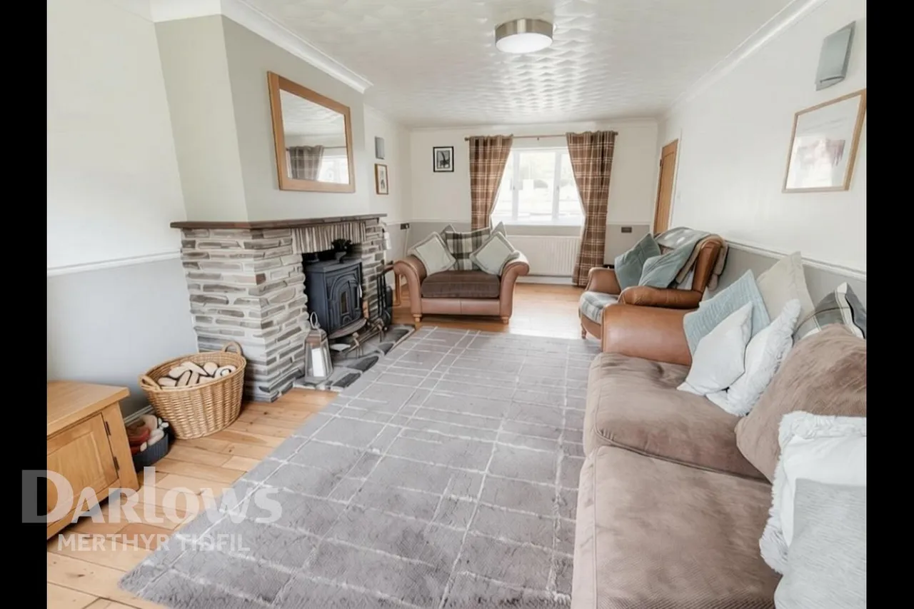 Commercial Street, Treharris, photo 6