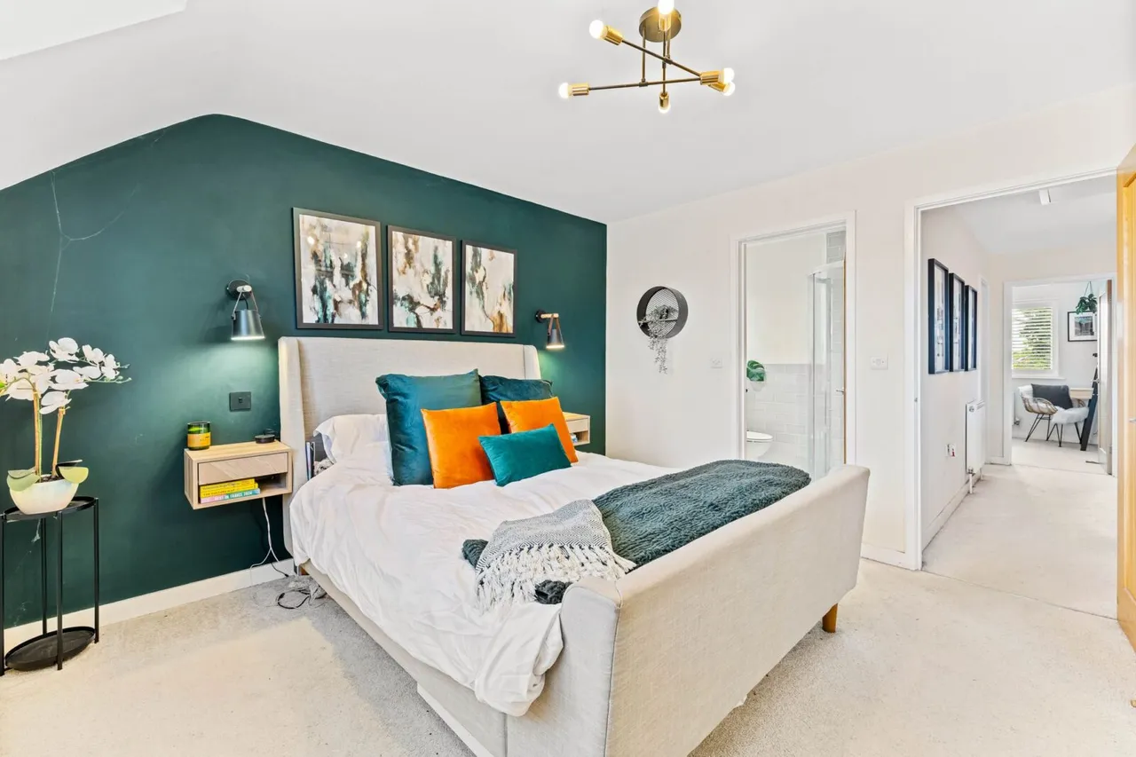 Coopers Harwoods Lane, East Grinstead, East Grinstead, RH19 4NQ, photo 4