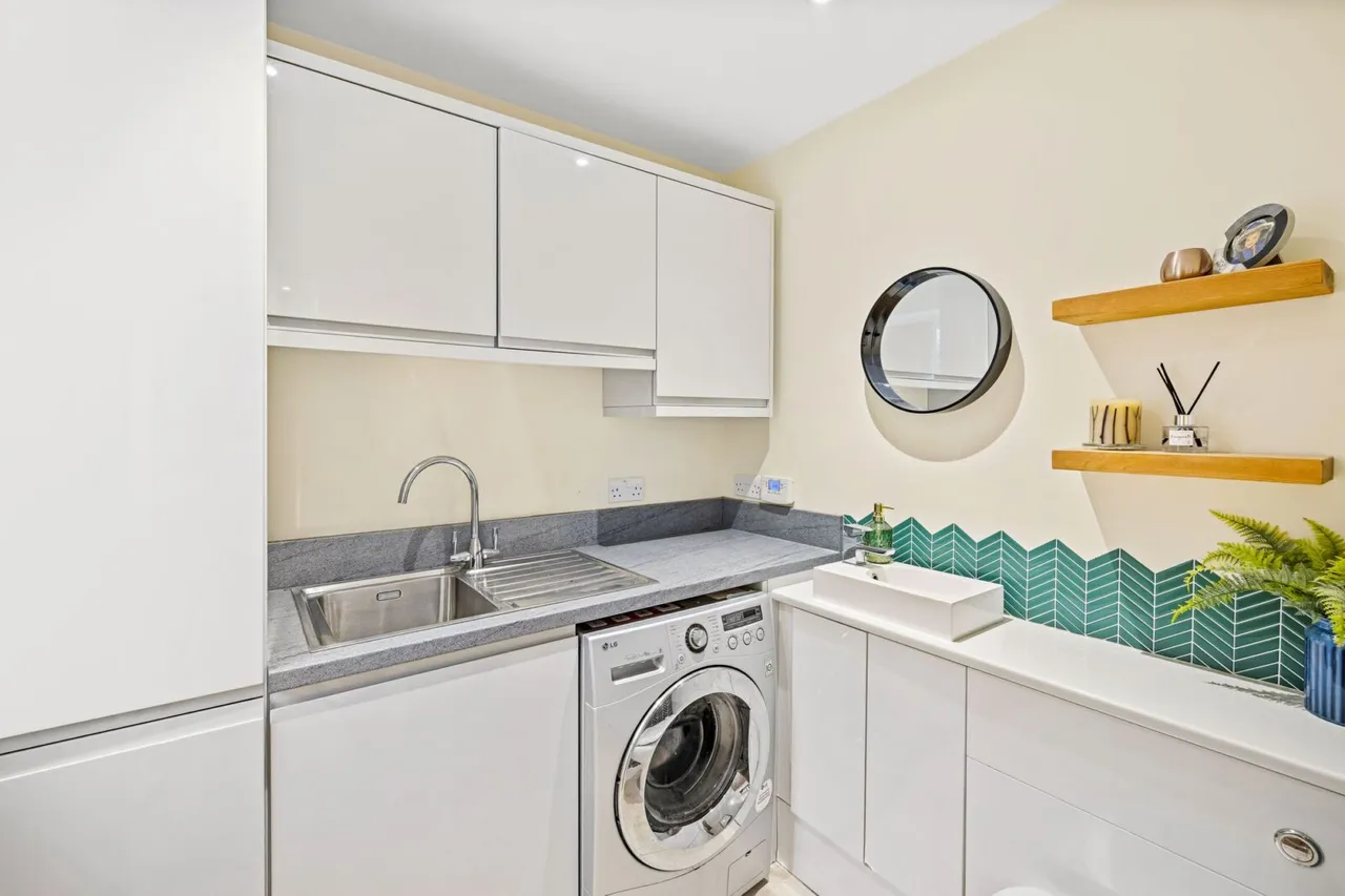 Coopers Harwoods Lane, East Grinstead, East Grinstead, RH19 4NQ, photo 10