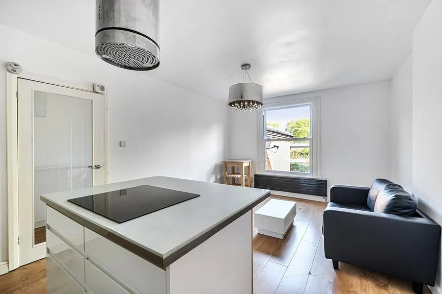 Fordwych Road, London, NW2, photo 5