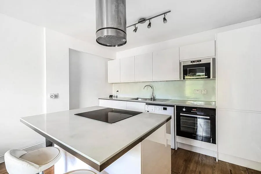 Fordwych Road, London, NW2, photo 2