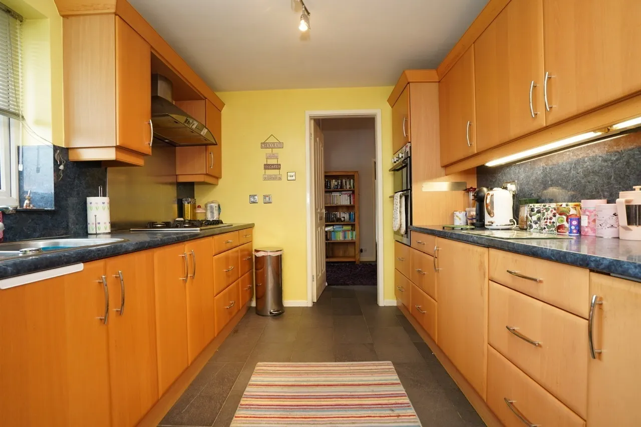 Barlby Grove, Hackenthorpe, Sheffield, photo 4