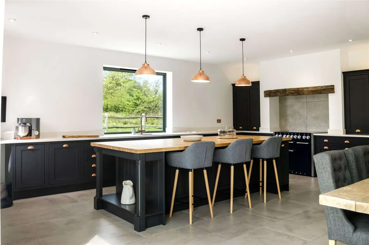 Slough Green Lane, Warninglid, RH17, photo 6