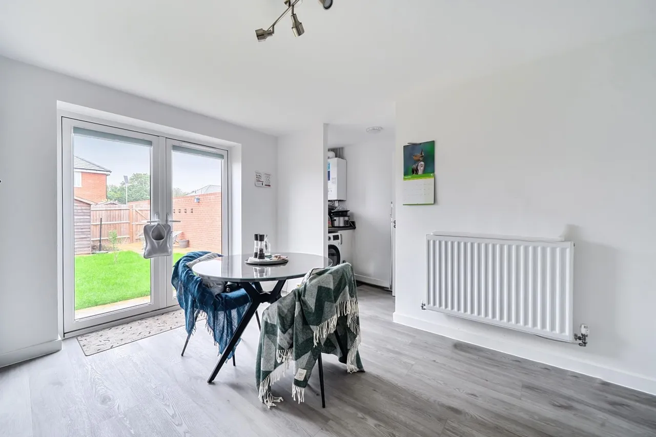 Perry Gardens, Basingstoke, RG23, photo 6