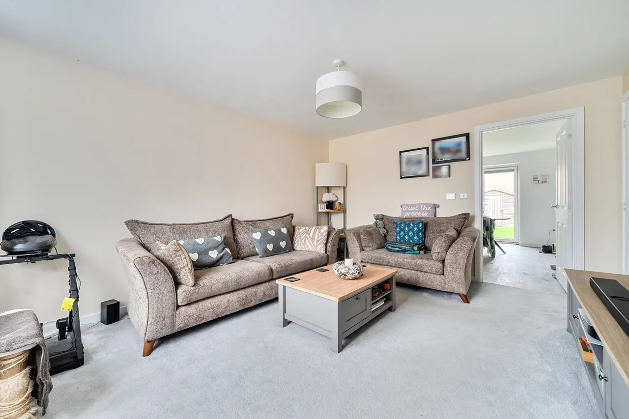 Perry Gardens, Basingstoke, RG23, photo 4