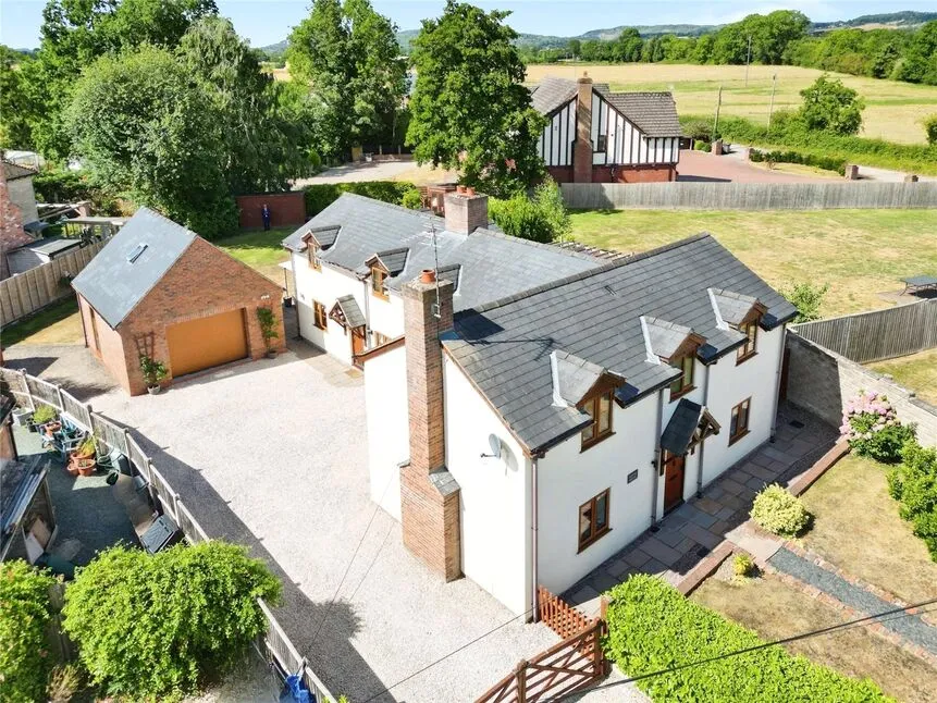 4 bed house for sale — Maesbury Marsh, Oswestry, Shropshire, SY10