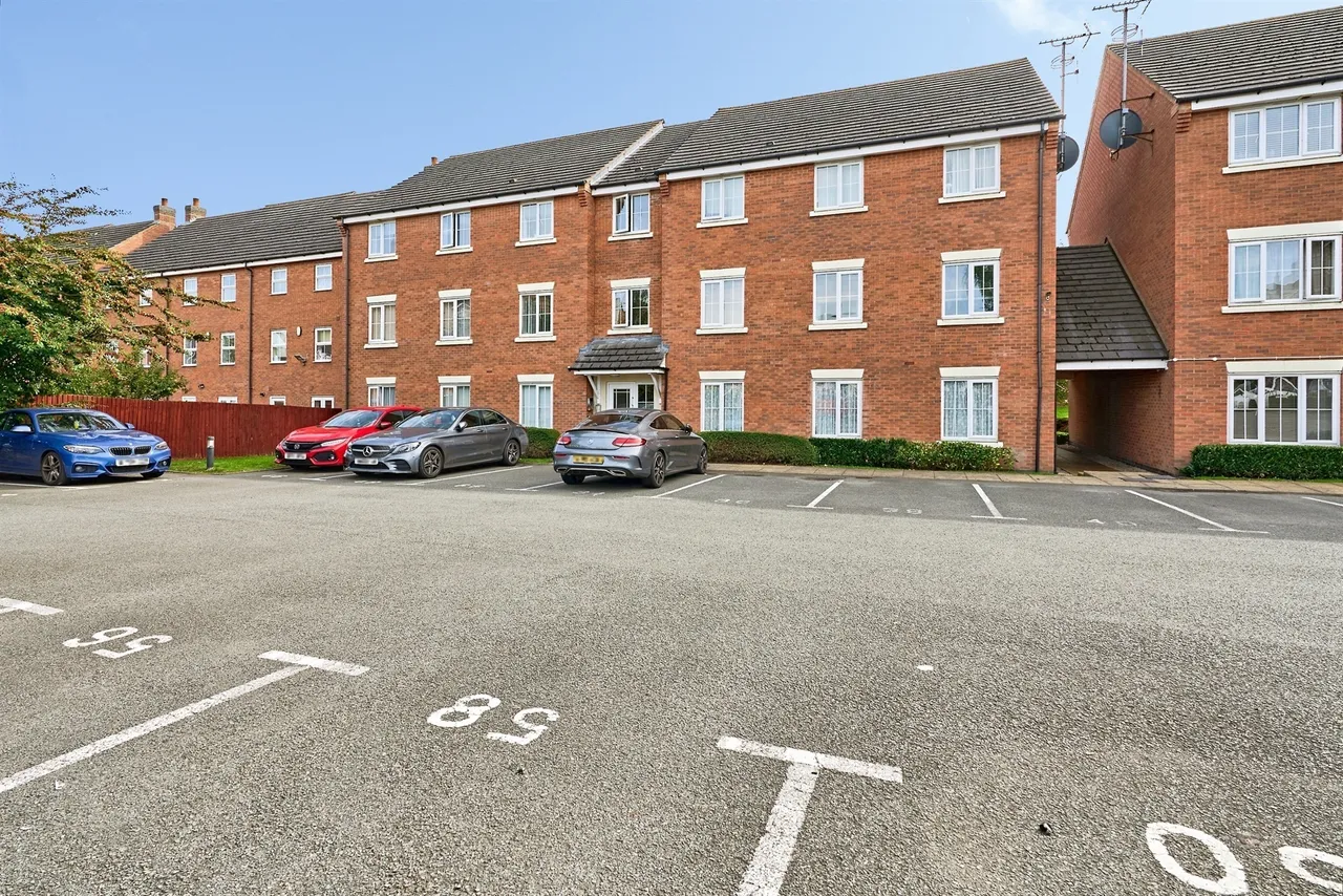 Gough Drive, Tipton, DY4, photo 2
