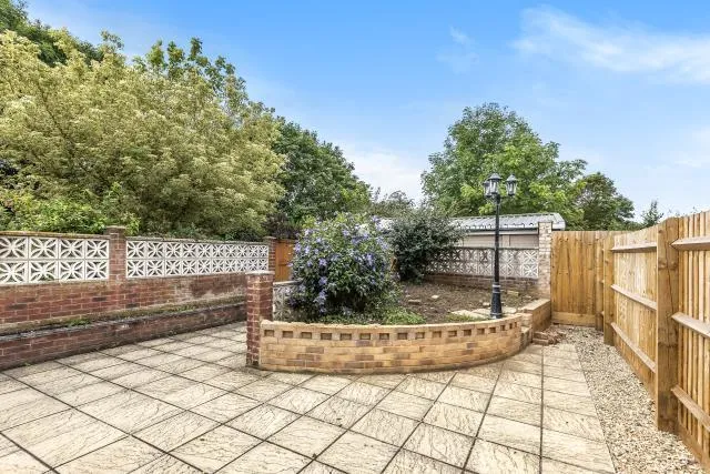 Queensway, Didcot, OX11, photo 2
