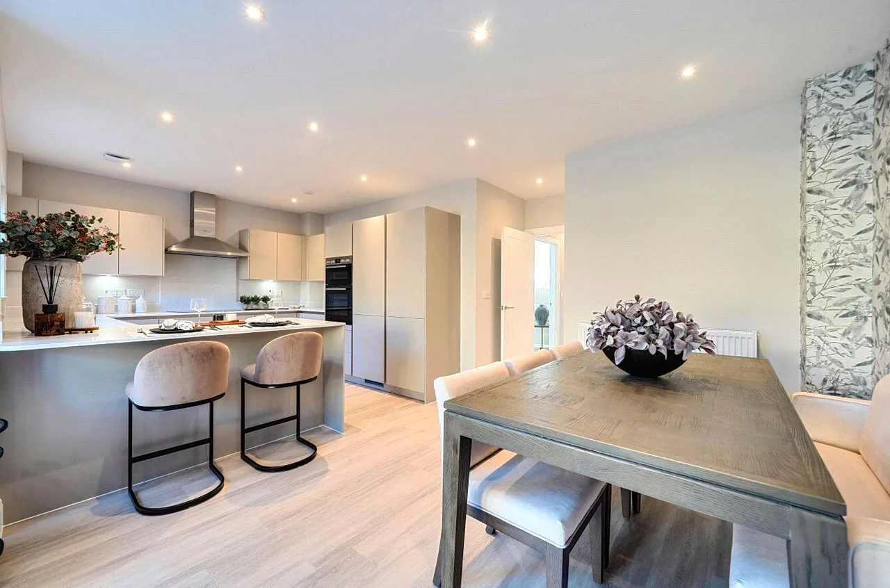 Waxwing Drive, Finchwood Park, RG40, photo 4