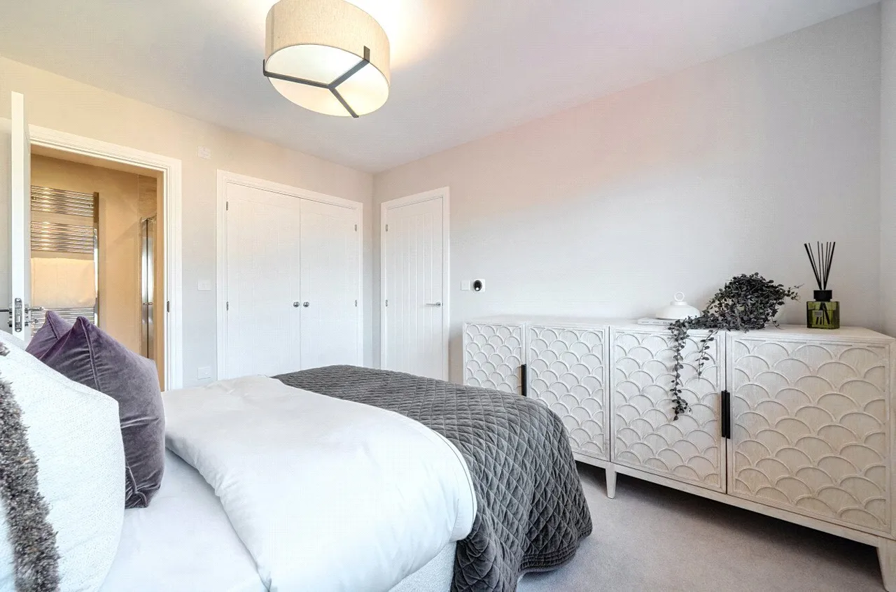Waxwing Drive, Finchwood Park, RG40, photo 12