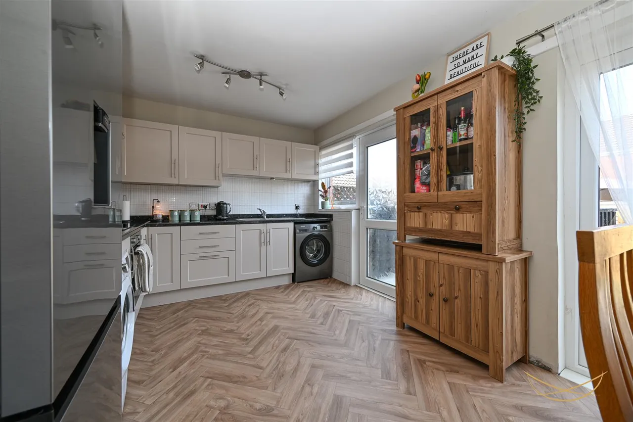 Sandyknowes Gardens, Newtownabbey, BT36, photo 9