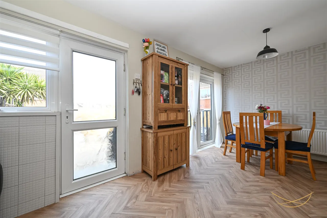 Sandyknowes Gardens, Newtownabbey, BT36, photo 12
