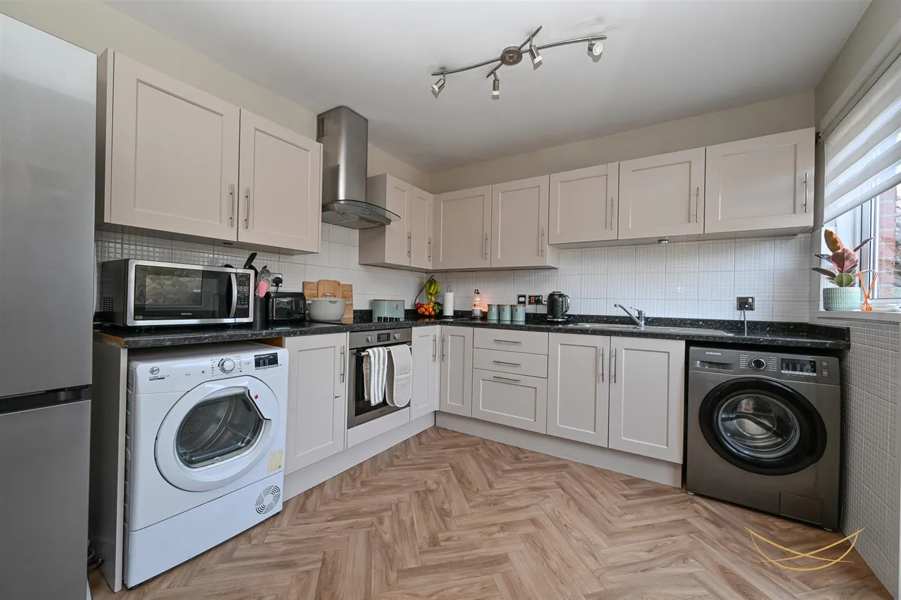 Sandyknowes Gardens, Newtownabbey, BT36, photo 10