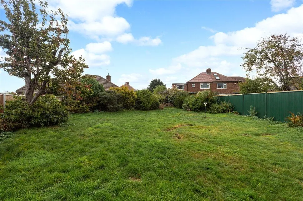 Lawnswood Drive, York, YO30, photo 2