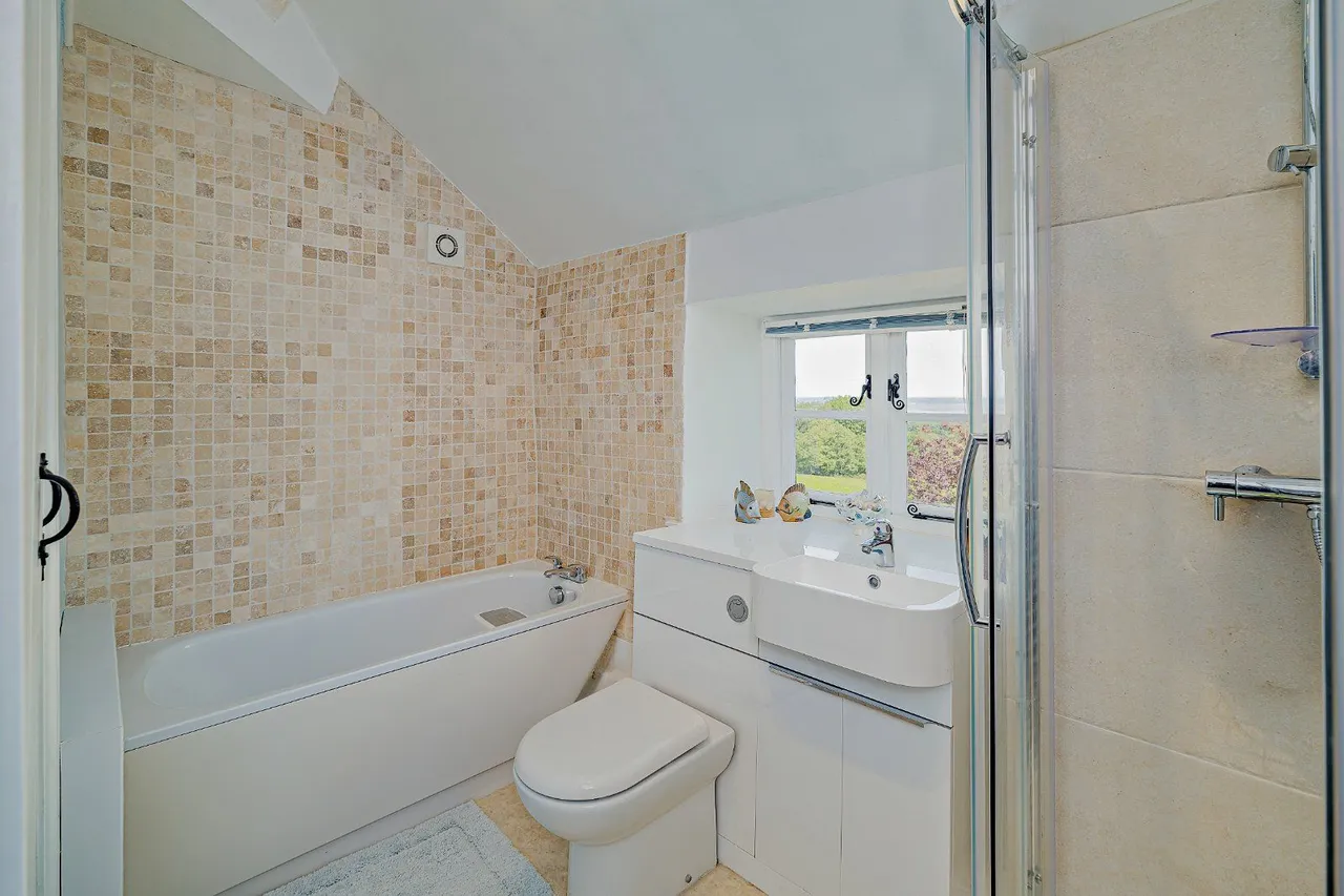 Holywell Road, Northop, Mold, Flintshire, CH7 6AN, photo 12