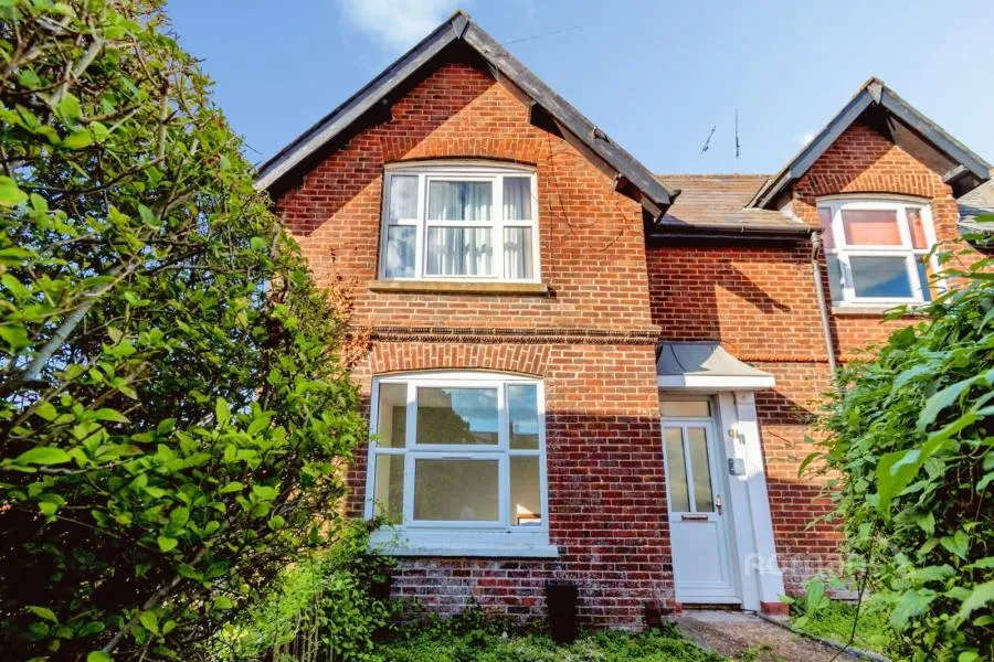 1 bed flat to rent, Highcliffe Road, Winchester, SO23