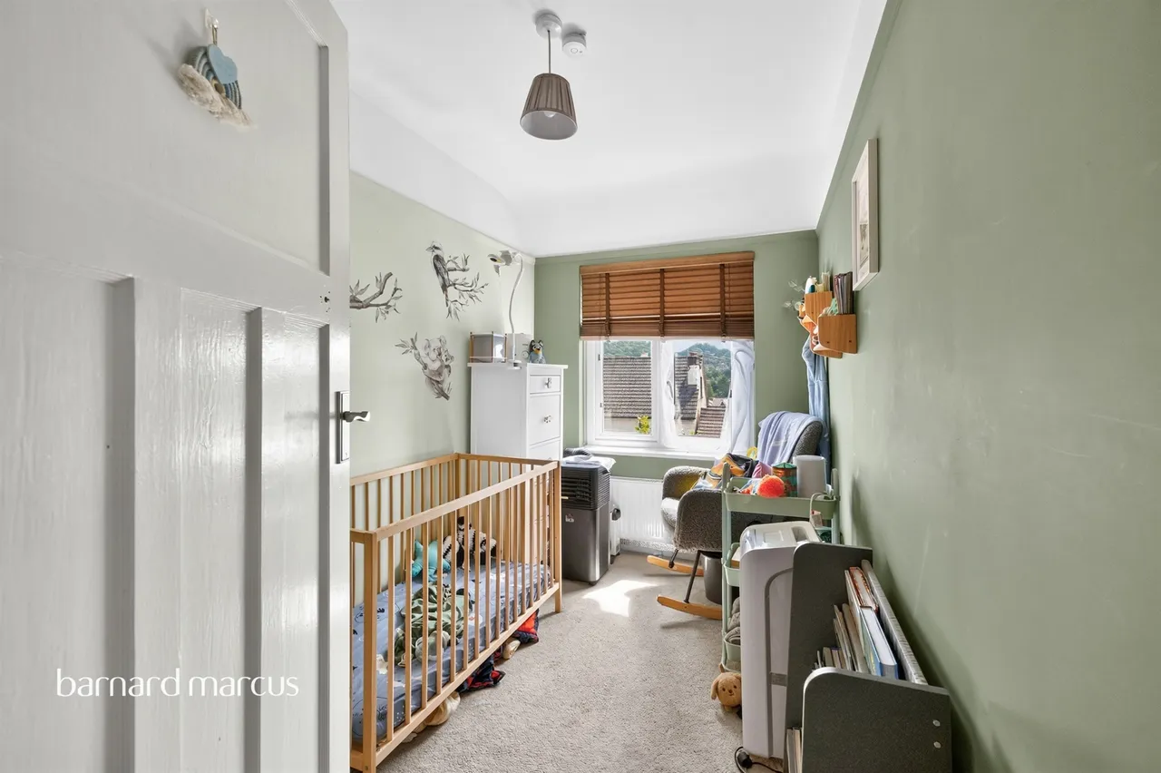 Garlands Road, Redhill, RH1, photo 12