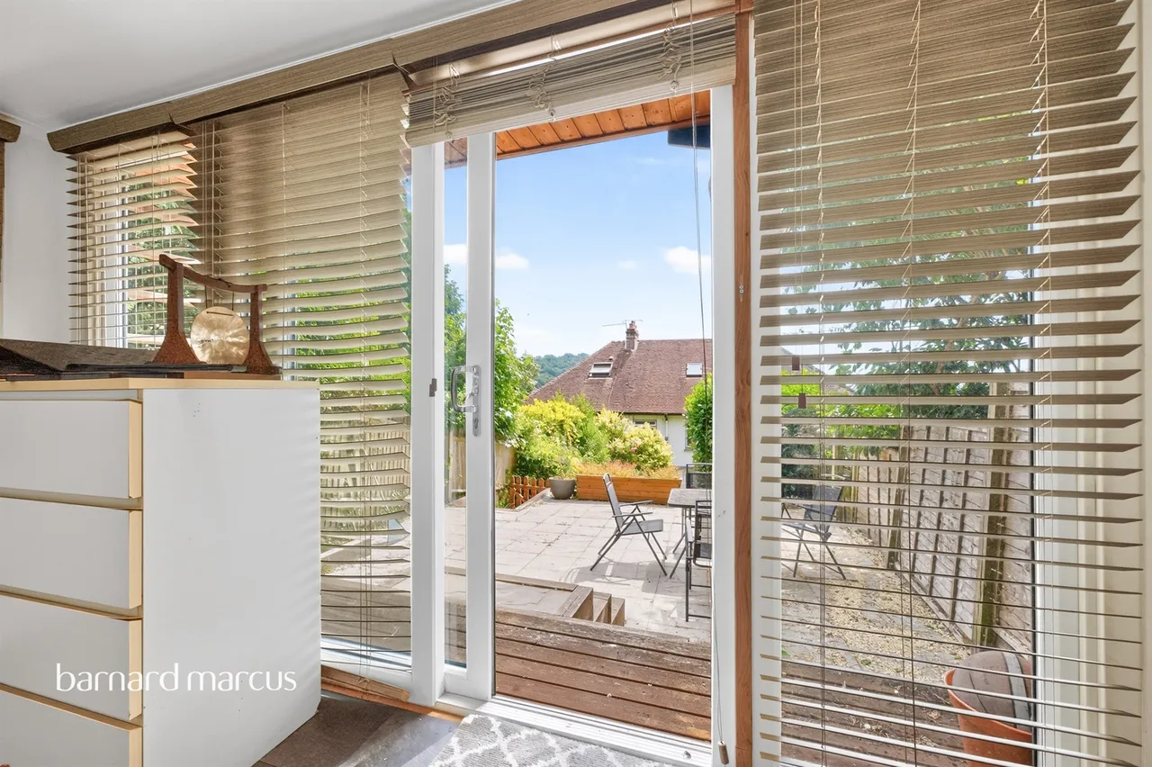Garlands Road, Redhill, RH1, photo 17
