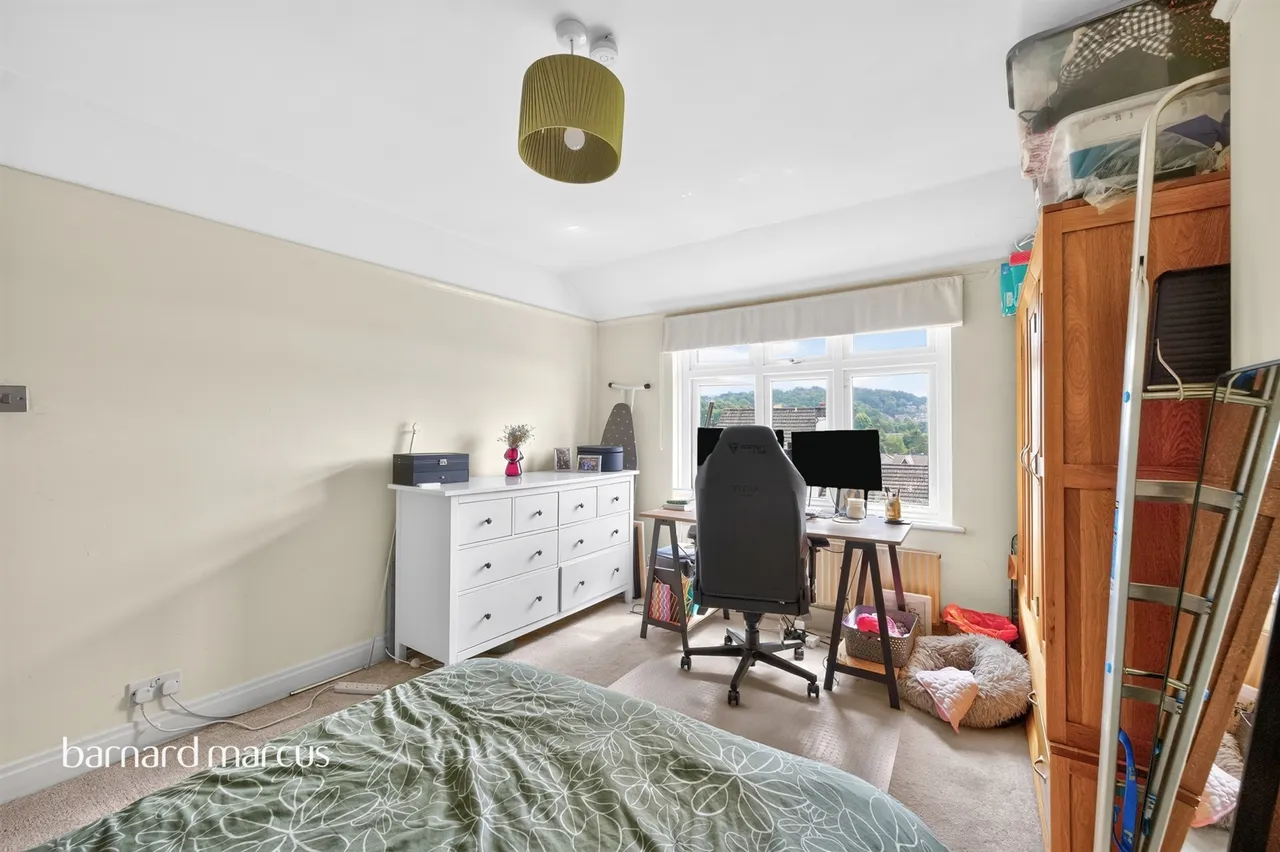 Garlands Road, Redhill, RH1, photo 11
