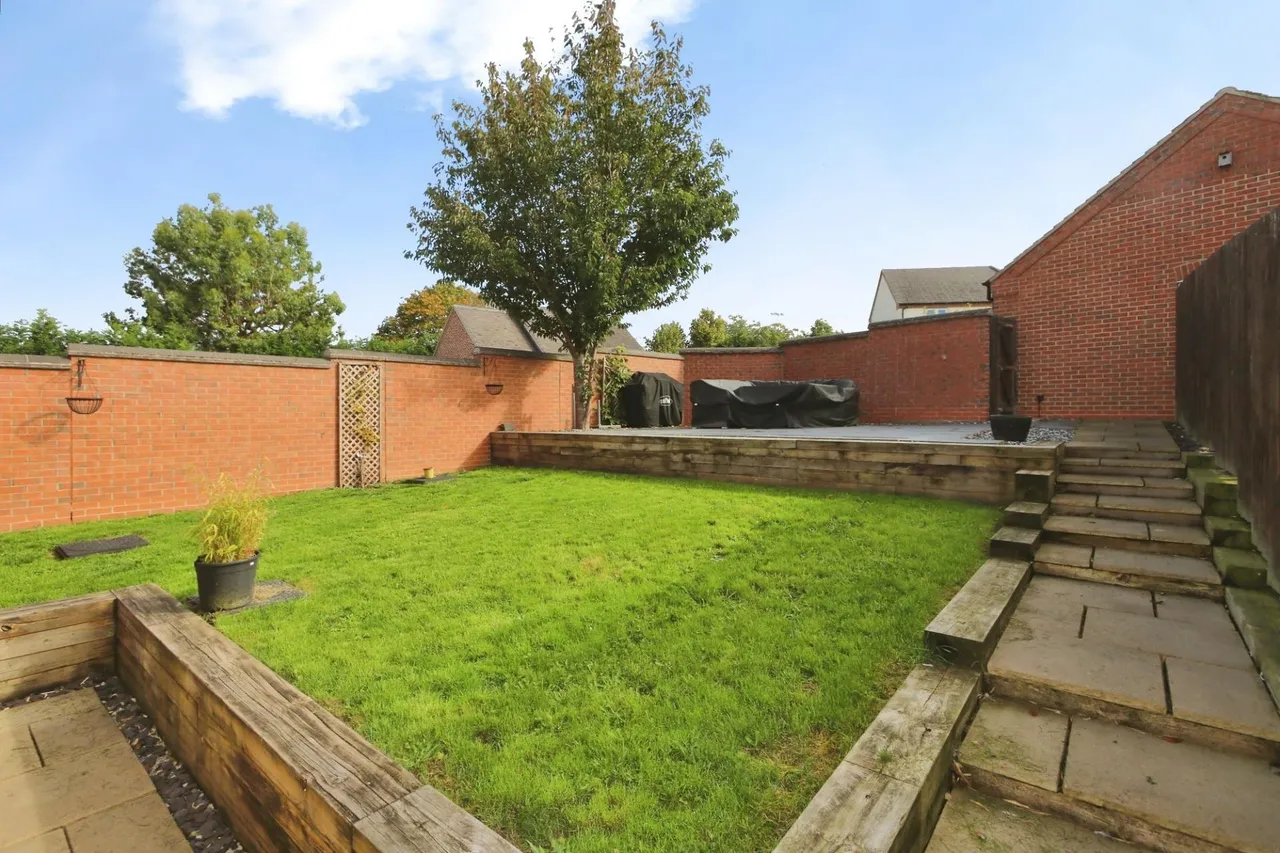 Iris Close, Appleby Magna, DE12, photo 14