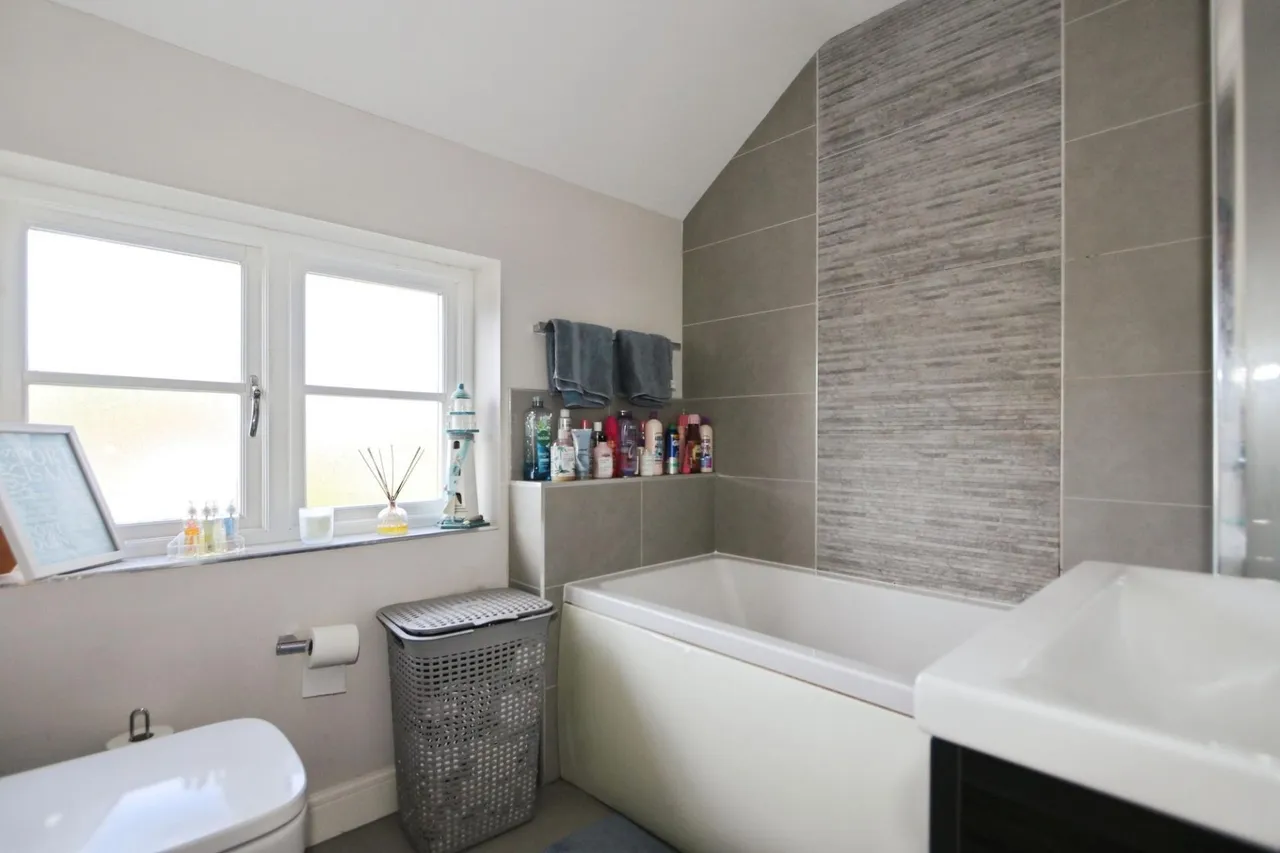 Iris Close, Appleby Magna, DE12, photo 12