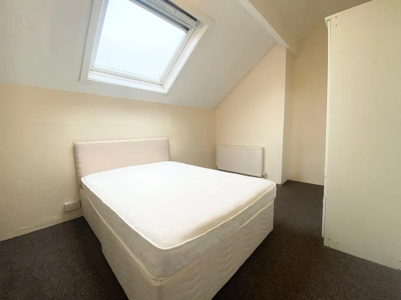 Town Street, Armley, LS12, photo 5