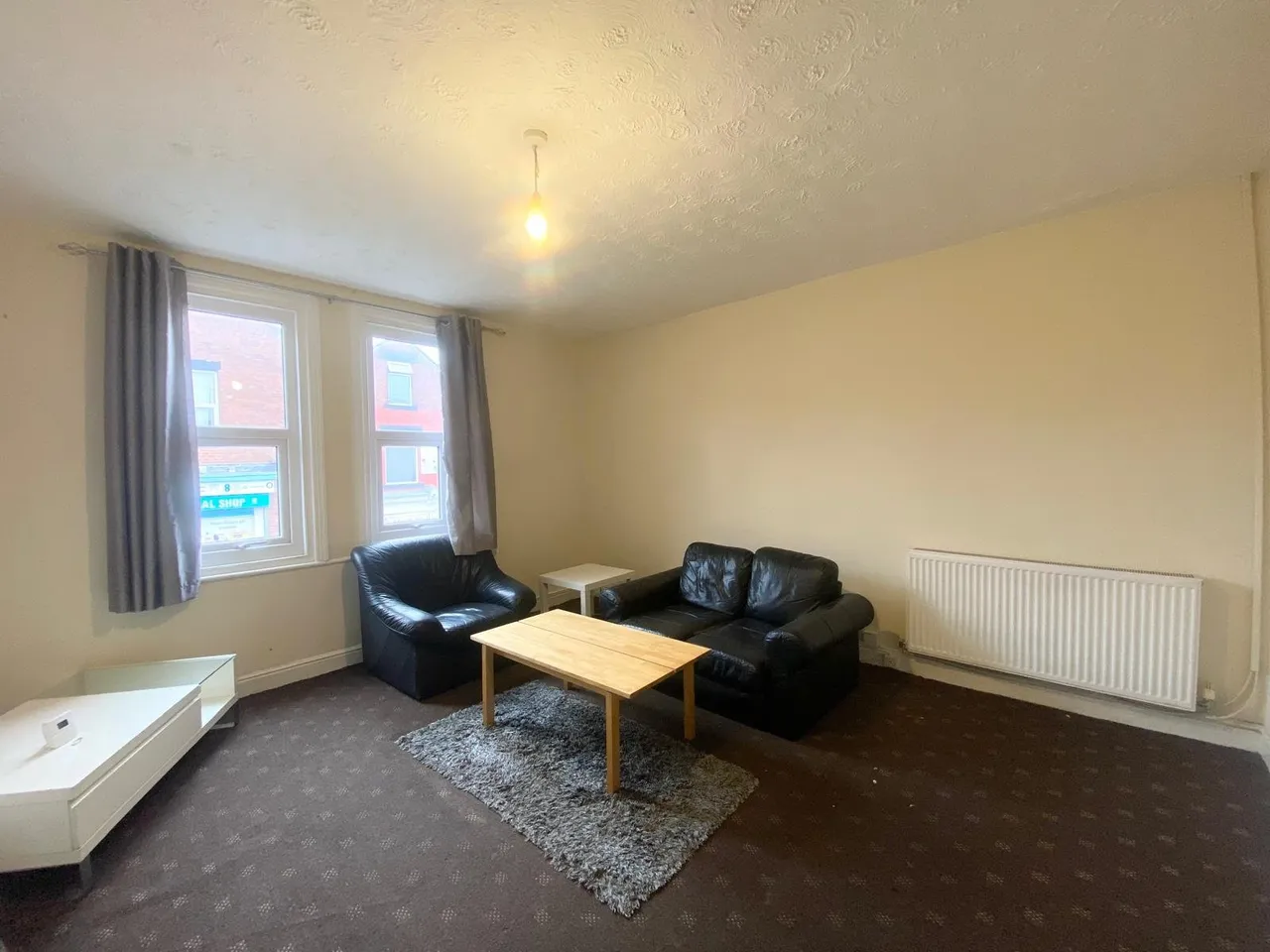 Town Street, Armley, LS12, photo 3