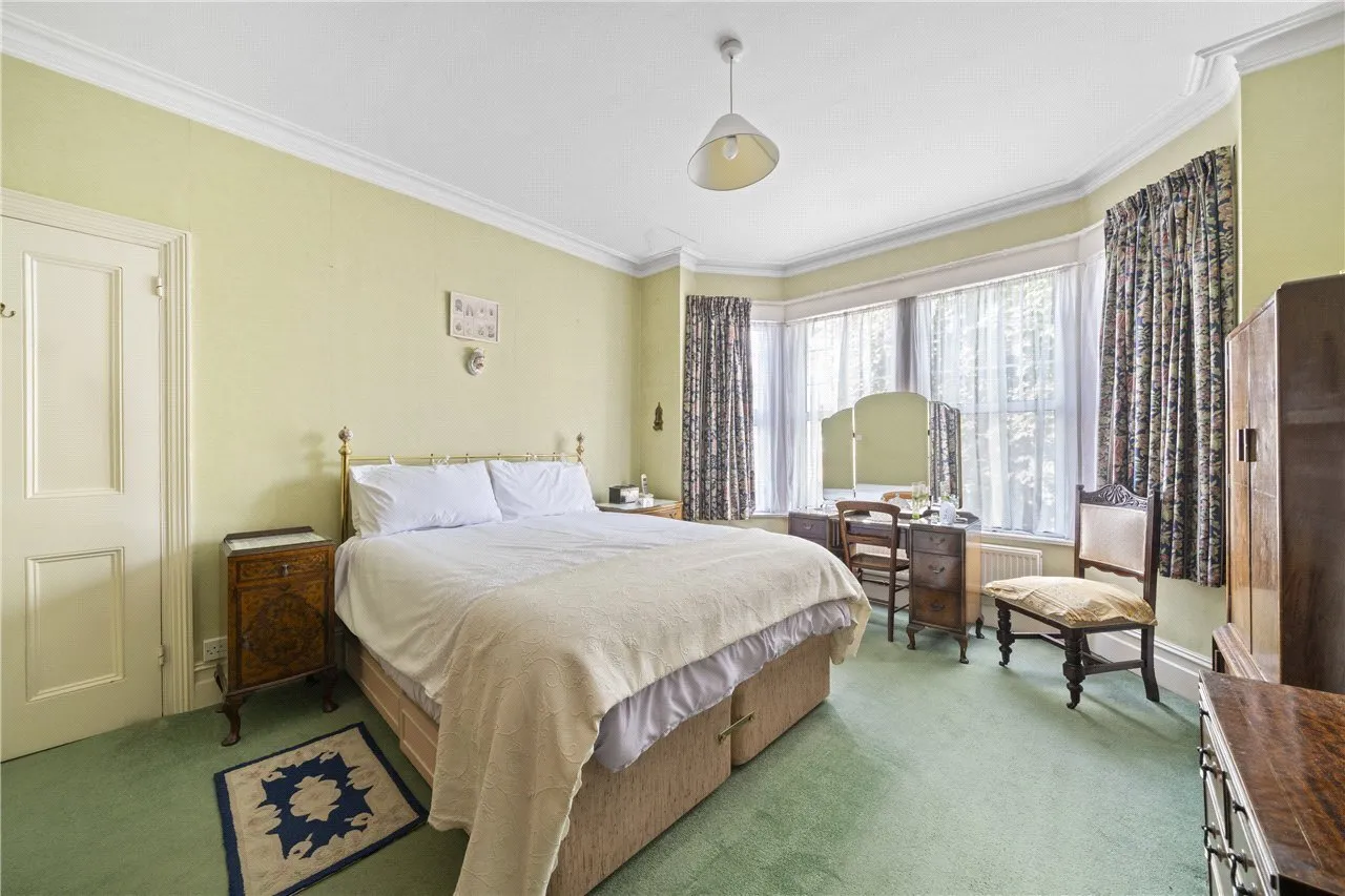 Hook Road, Surbiton, KT6, photo 6