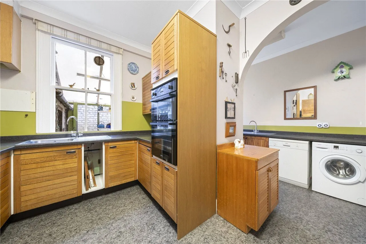 Hook Road, Surbiton, KT6, photo 11