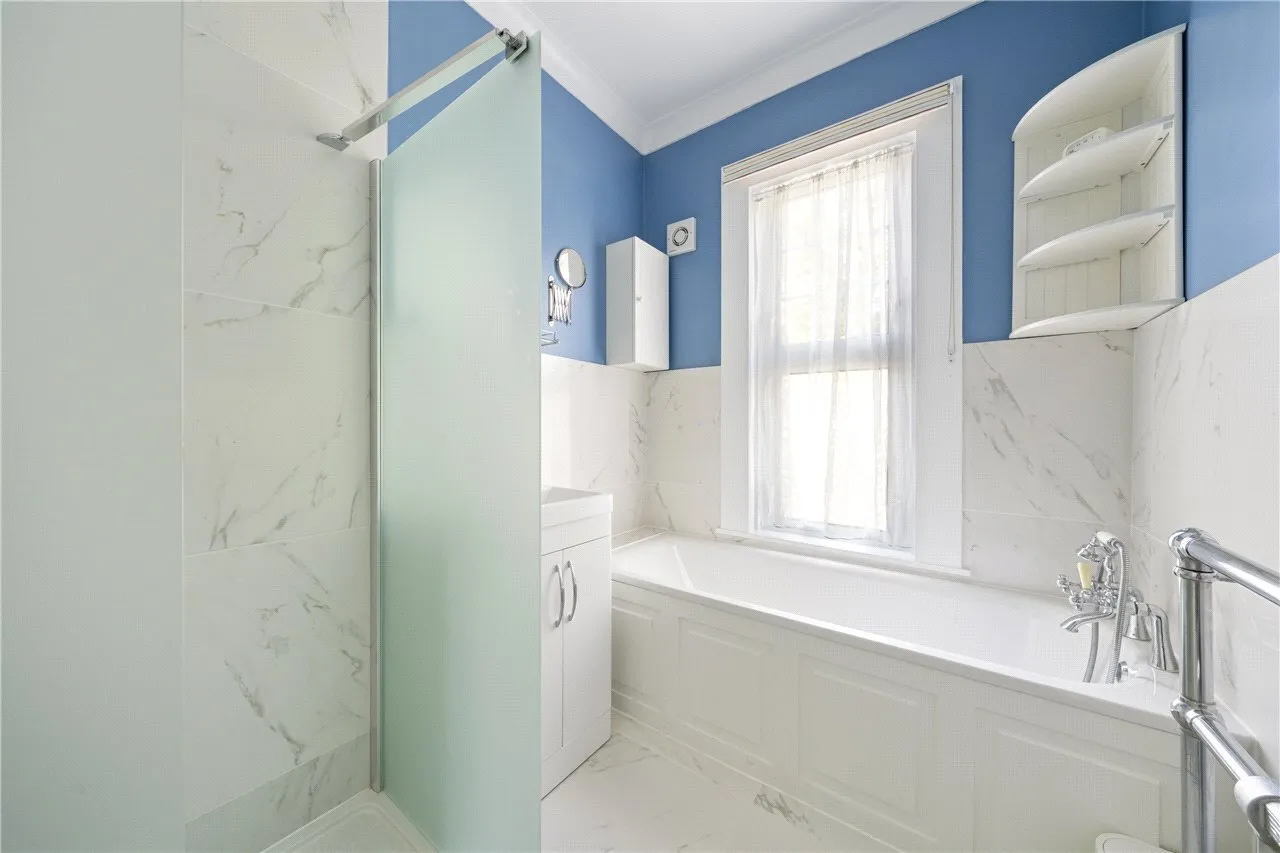 Hook Road, Surbiton, KT6, photo 7