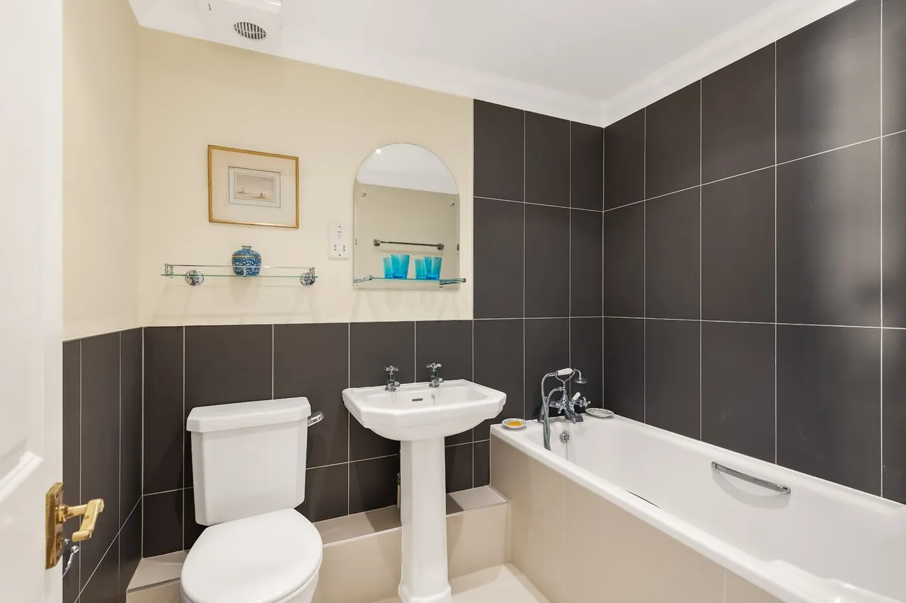 Trafalgar Gardens, South End Row, Kensington, London, W8 5BX, photo 10