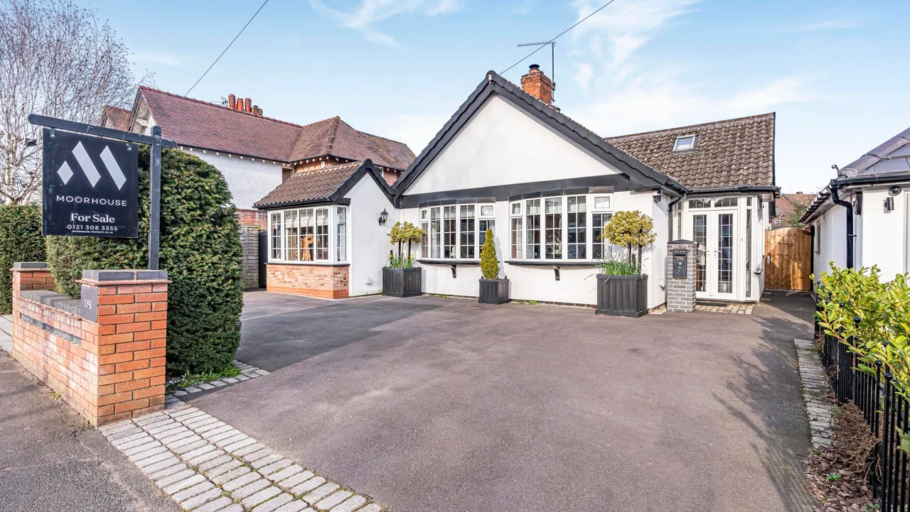 3 bed house for sale — Whitehouse Common Road, Sutton Coldfield, Sutton Coldfield, B75 6DN