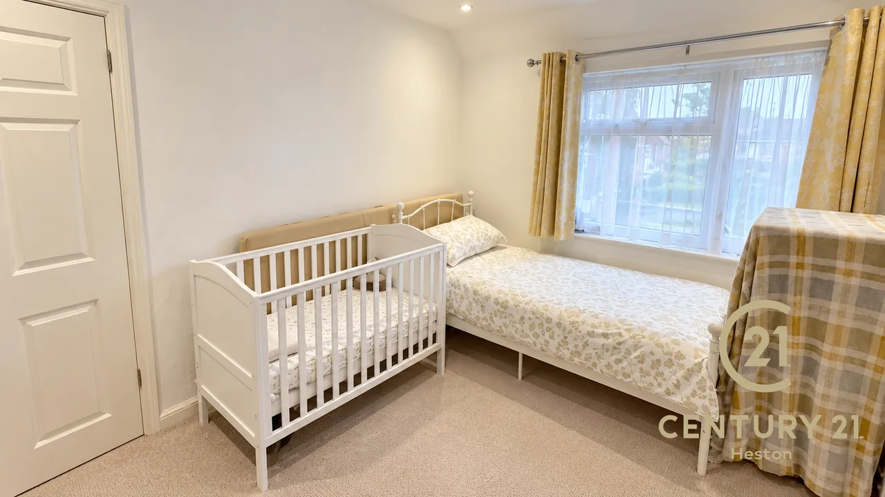 Harvey Road, Uxbridge, UB10, photo 7