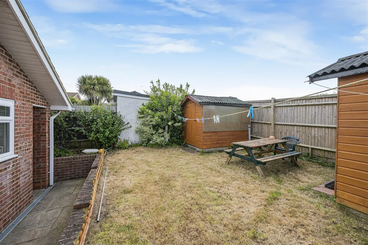 St. Margarets Rise, Seaford, photo 6