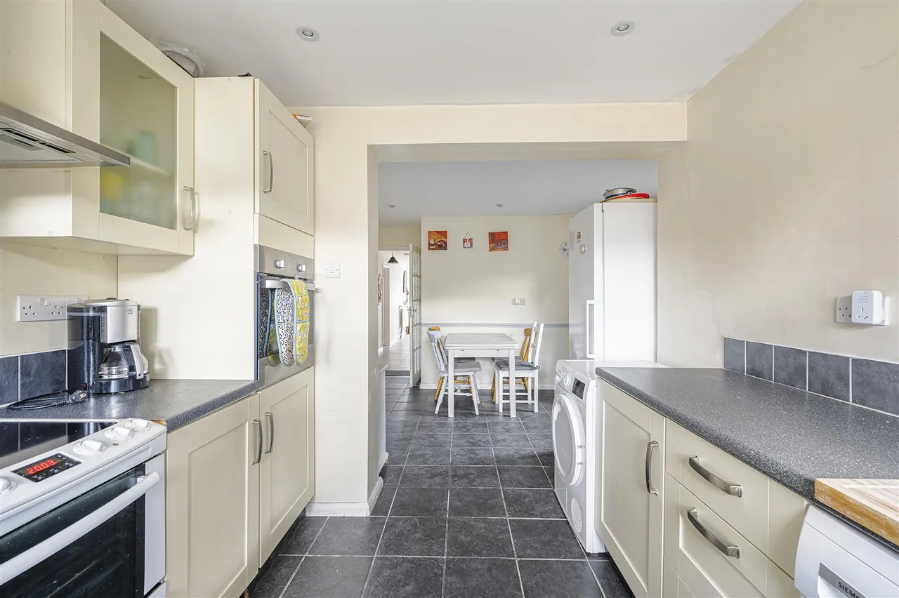 St. Margarets Rise, Seaford, photo 11