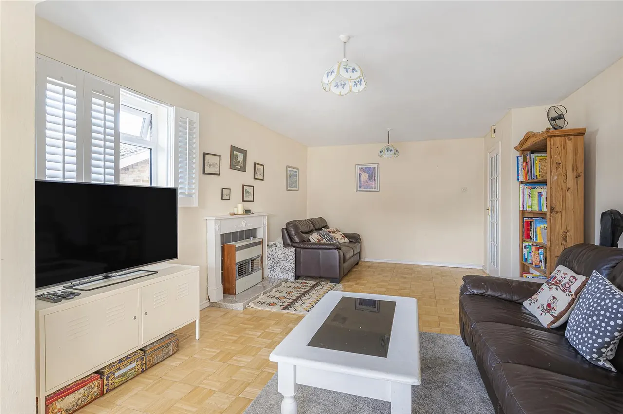St. Margarets Rise, Seaford, photo 22