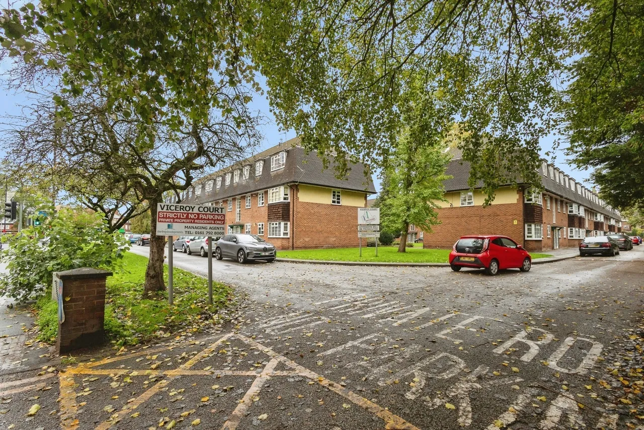 Wilmslow Road, Didsbury, M20, photo 17