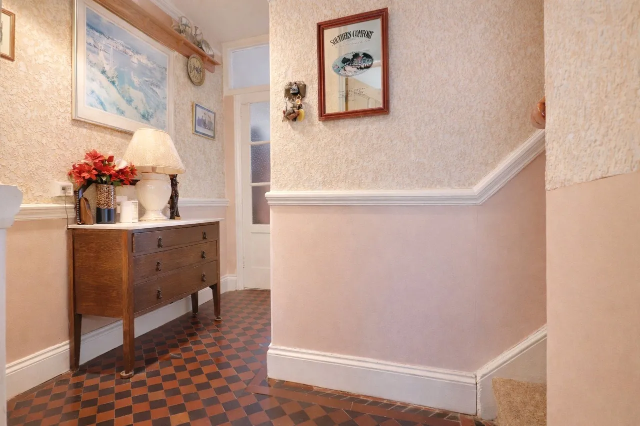 East Street, South Molton, EX36, photo 7