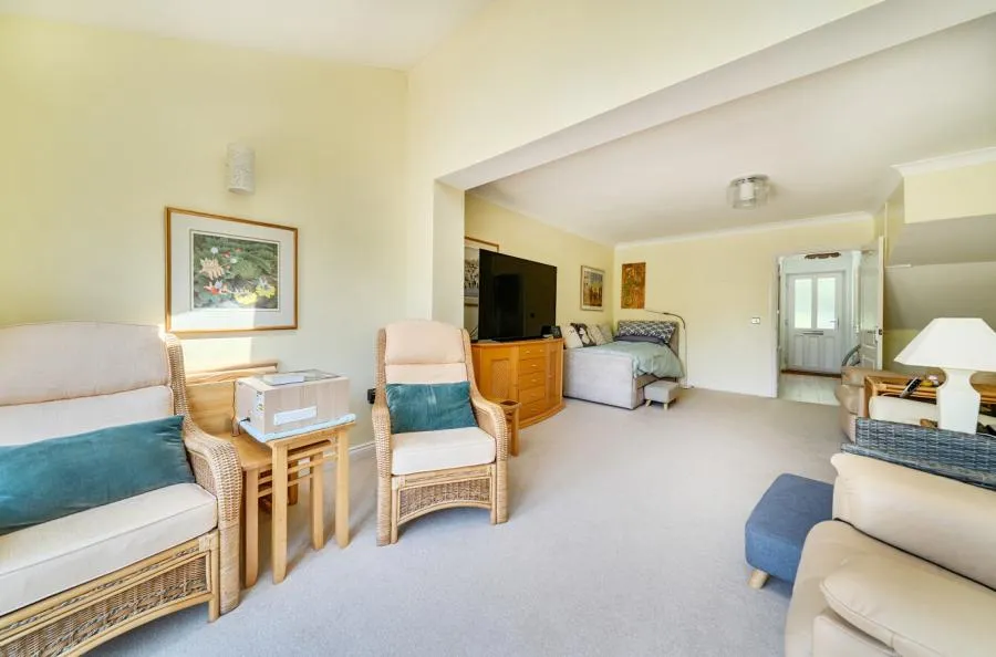 Hoffman Close, Bracknell, RG42, photo 3