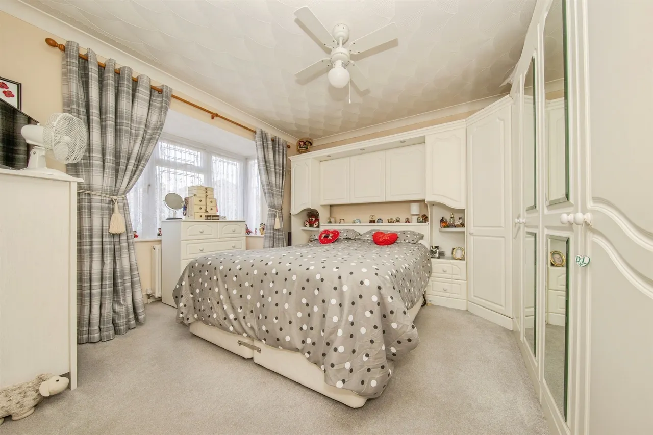 Bawdsey Close, Clacton-On-Sea, CO16, photo 9