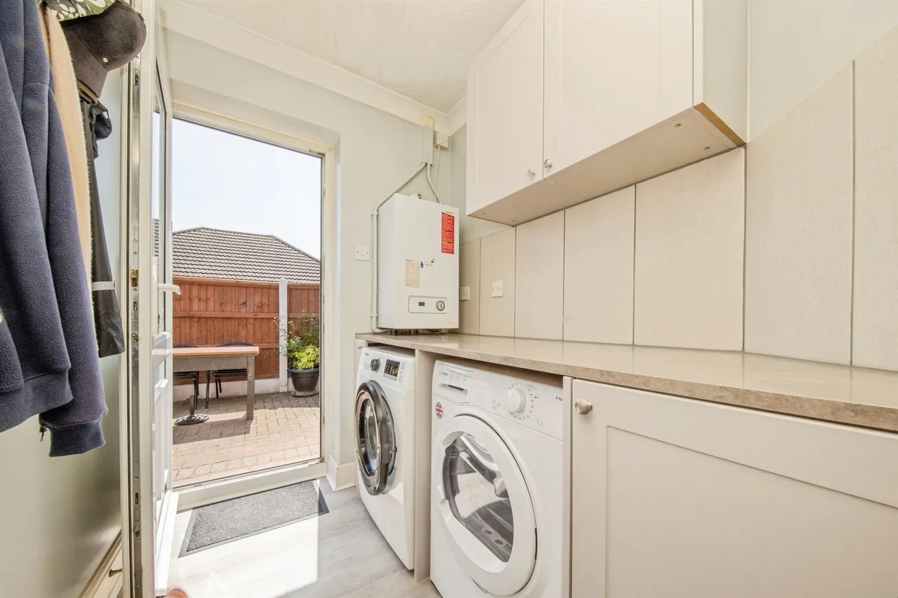 Bawdsey Close, Clacton-On-Sea, CO16, photo 7