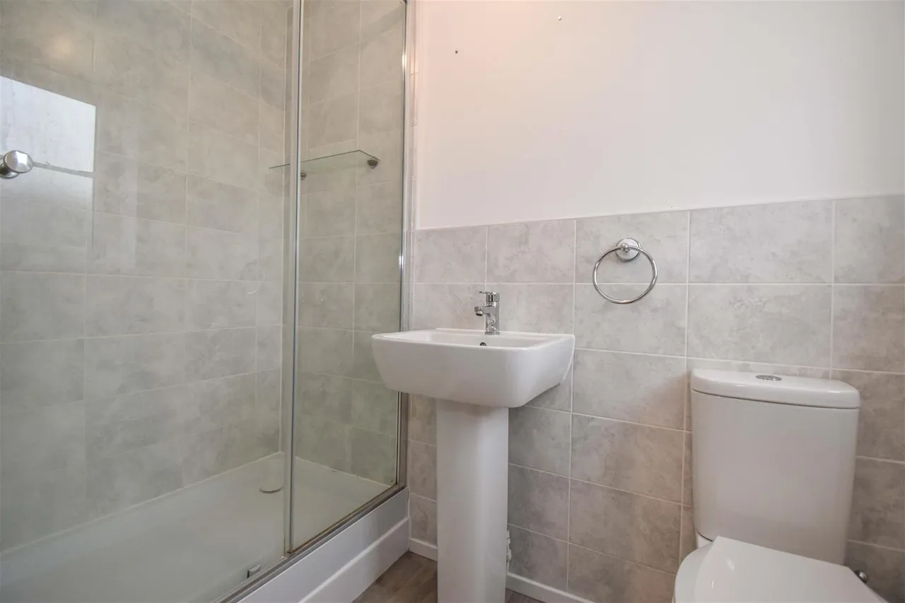 Crocus Avenue, Penrith, photo 7