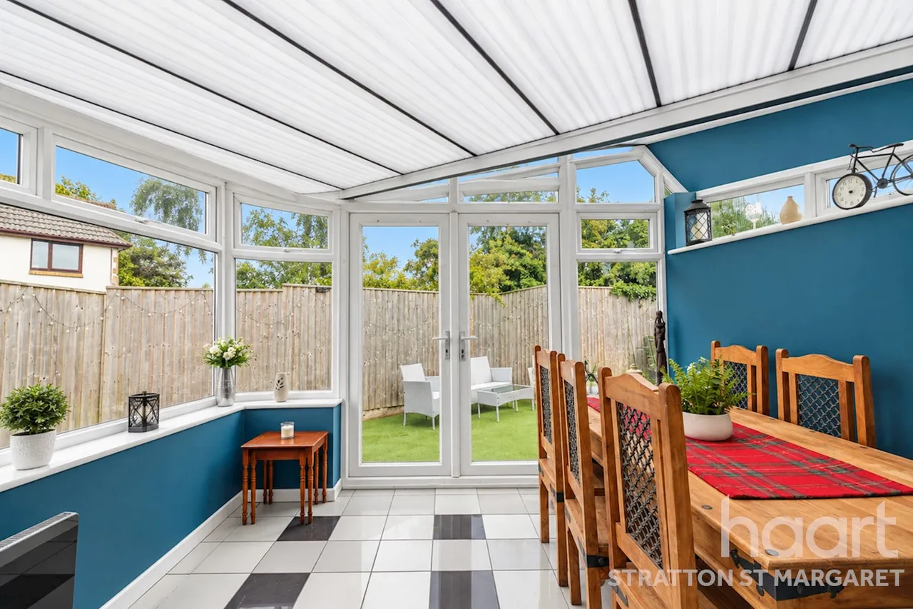 High Mead, Royal Wootton Bassett, SN4, photo 6