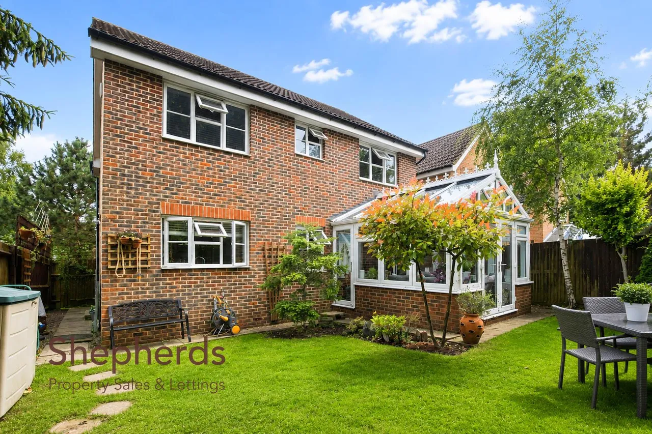 Hillcrest Close, Goffs Oak, EN7, photo 22