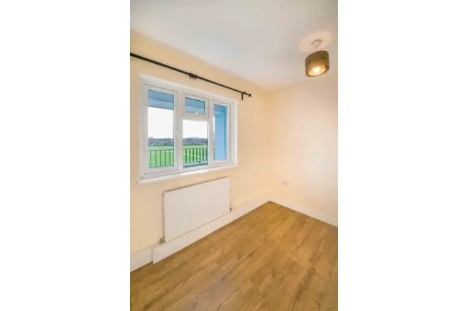 Reddington Drive, Slough, SL3, photo 5