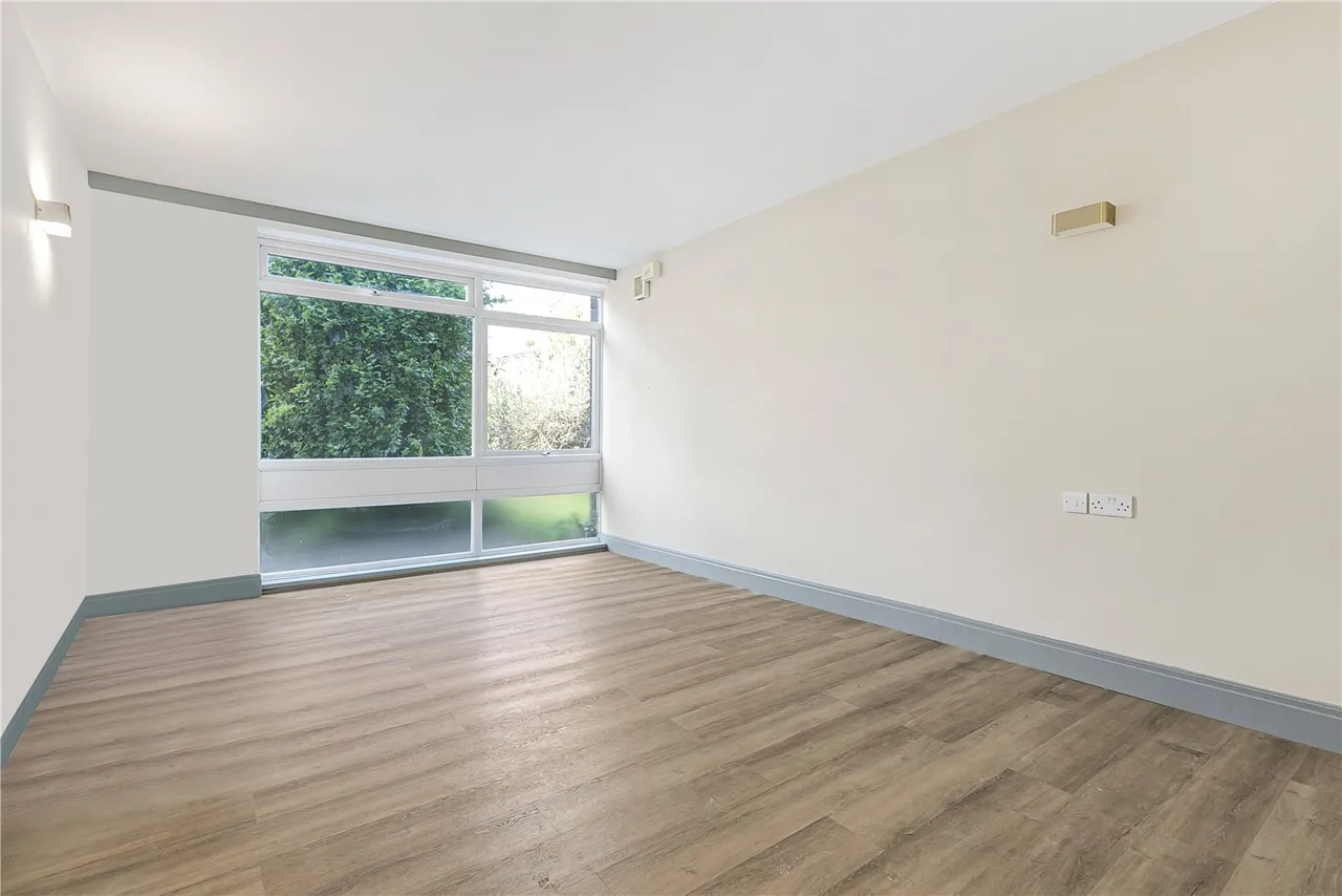 Upper Richmond Road, Putney, SW15, photo 2