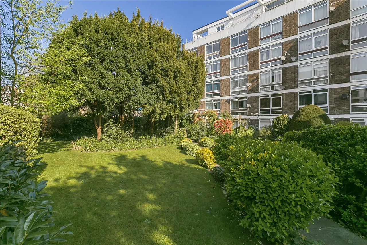 flat to rent, Upper Richmond Road, Putney, SW15