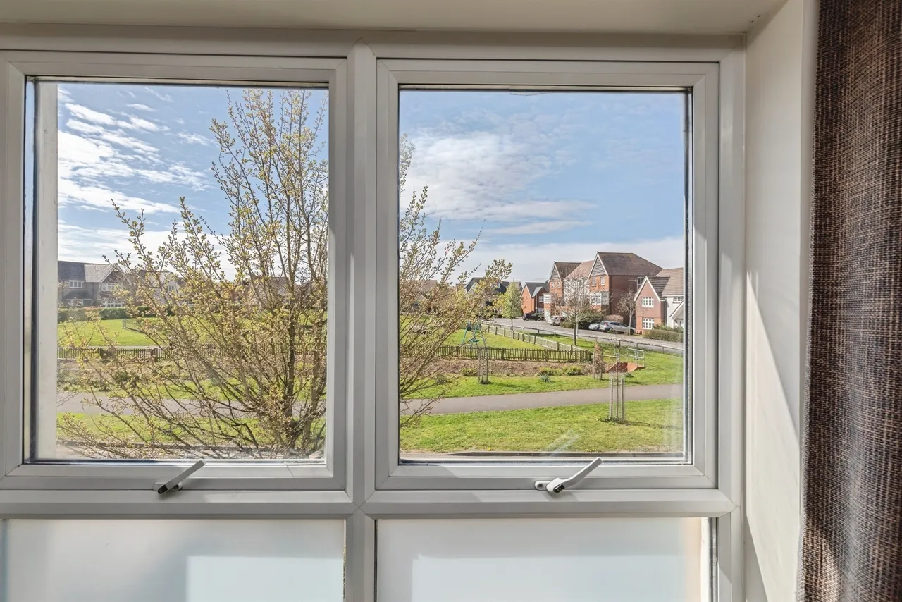 Long Down Avenue, Bristol, BS16, photo 2