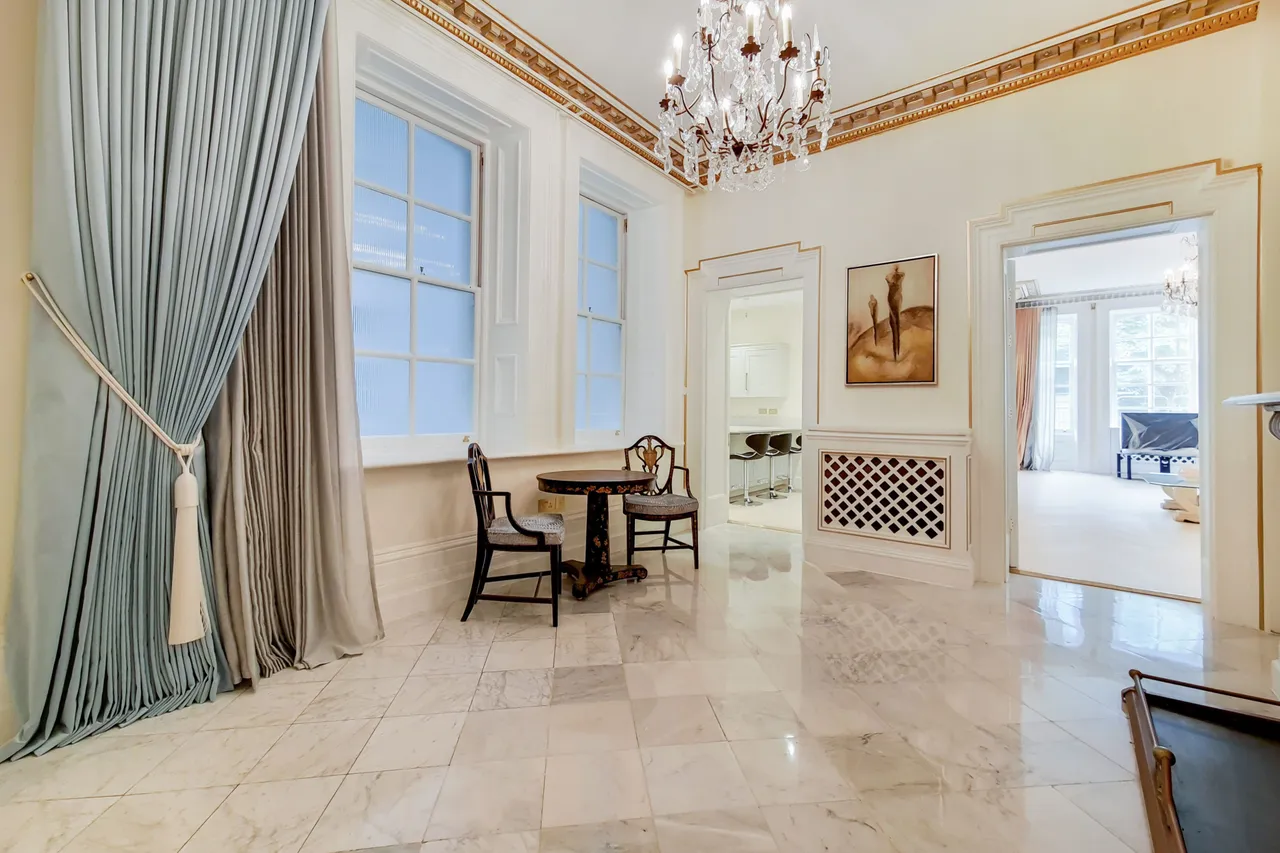 11 Albert Hall Mansions, Kensington Gore, London, photo 5